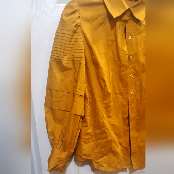 NY&CO. Blouse (mustard color) - Picture 3 of 4